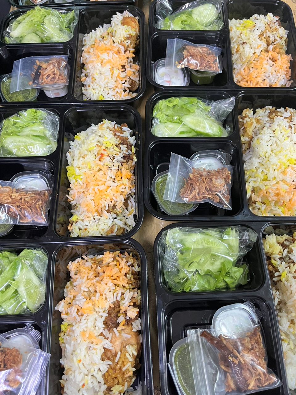 EED HALAL halal catering set for organizations in Huai Khwang